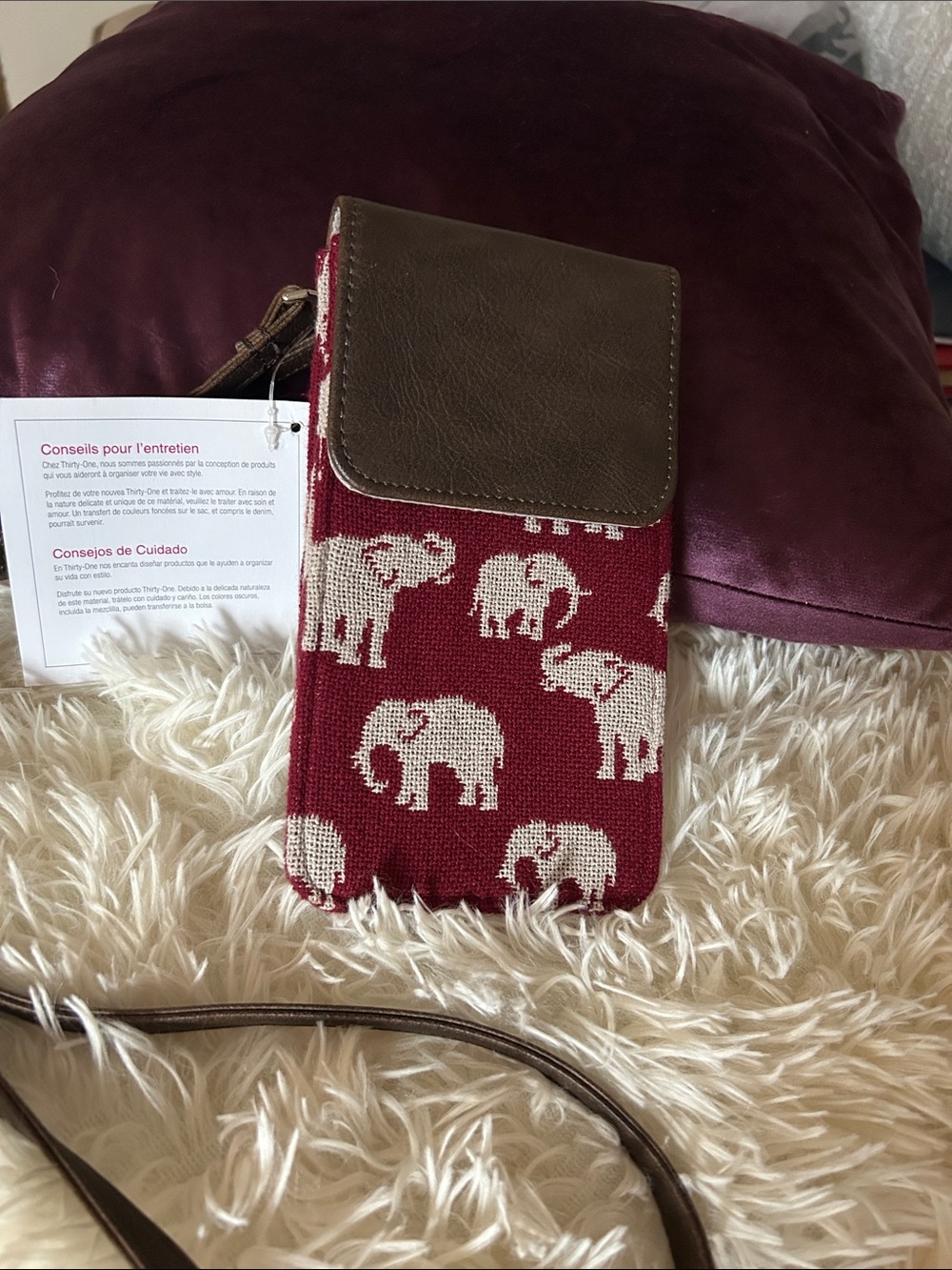 Women’s Burgundy Elephant Pattern Crossbody Wallet